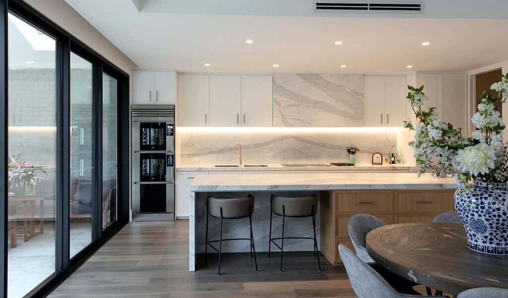 Model 1 in a refined open space kitchen